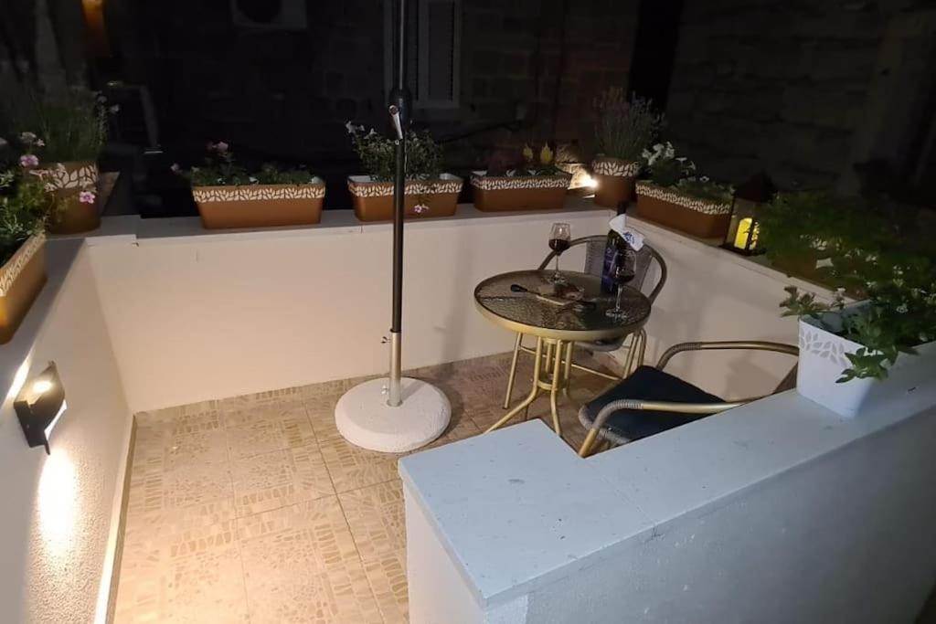 Diva 1,Stylish Old Town Studio Apartment Near Beach Split Eksteriør bilde