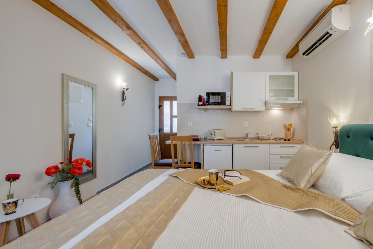 Diva 1,Stylish Old Town Studio Apartment Near Beach Split Eksteriør bilde